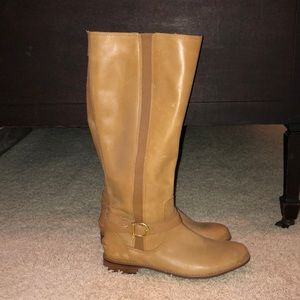 Tan Sperry leather boots size 9W. Like new.